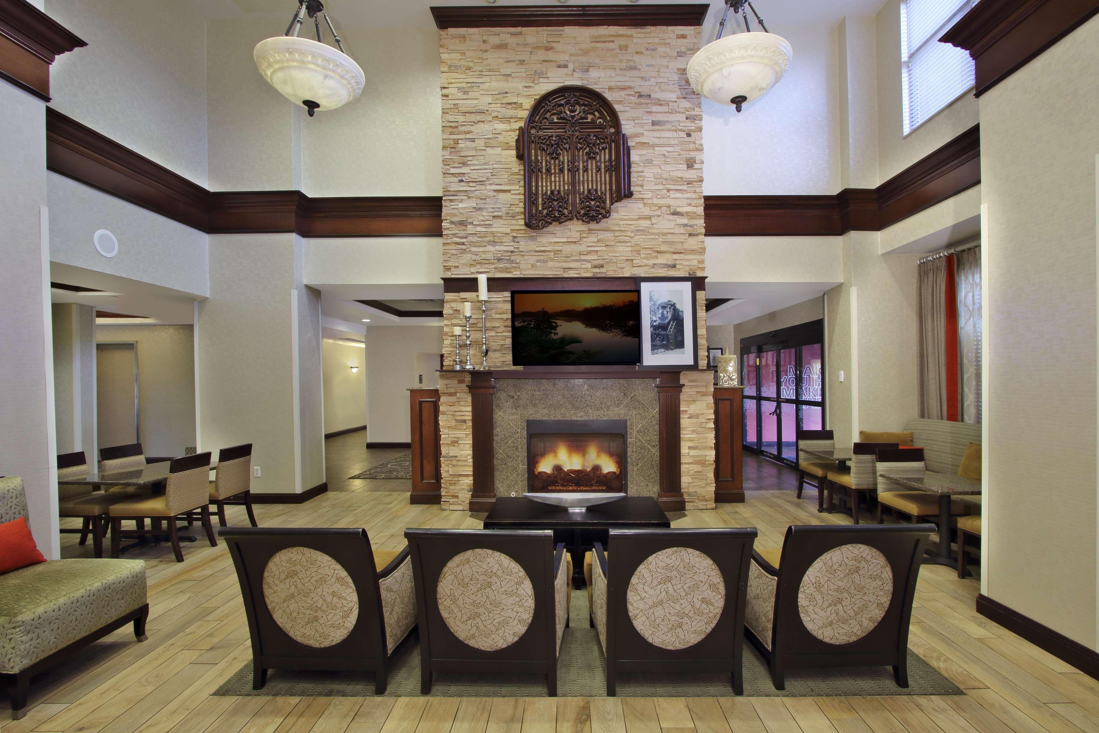 Hampton Inn & Suites-Florence Downtown Bagian luar foto