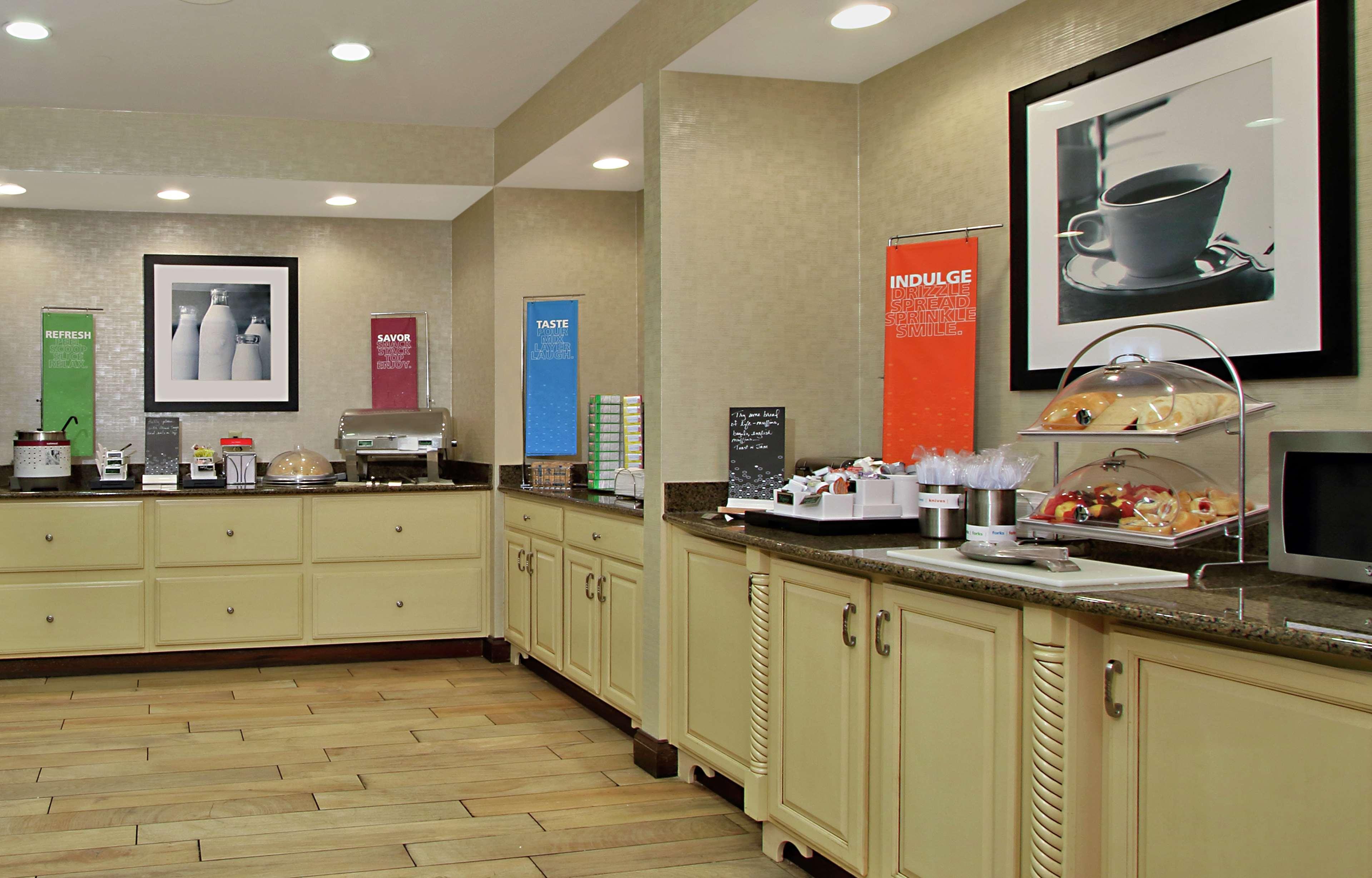 Hampton Inn & Suites-Florence Downtown Bagian luar foto